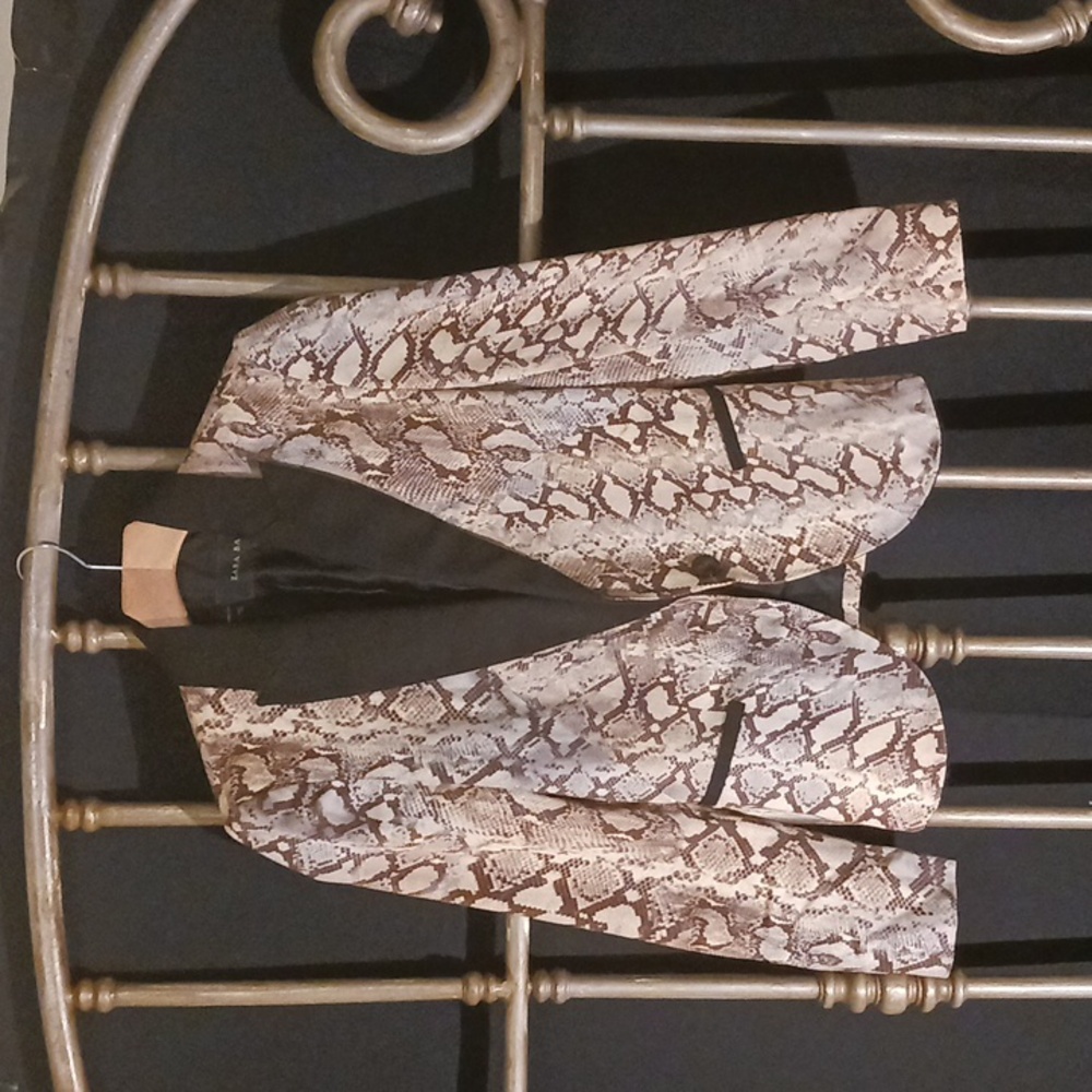 Zara "Basic" cropped, faux snakeskin blazer.